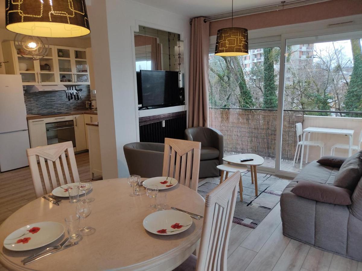 Charmant Appartement Au Bord Du Thiou - Annecy Exterior photo